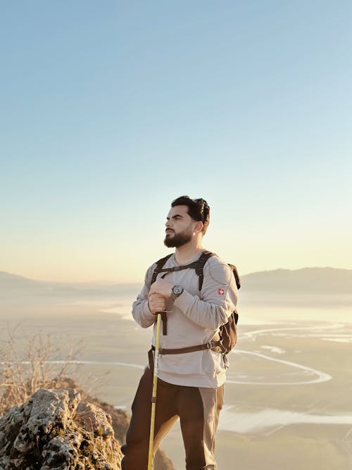 Foto stok gratis backpacker, hiking, kedudukan