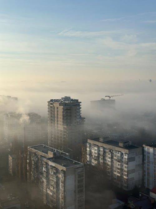 A Fog in a City