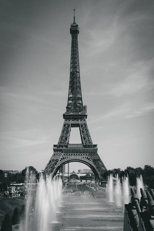 View of the Eiffel Tower 