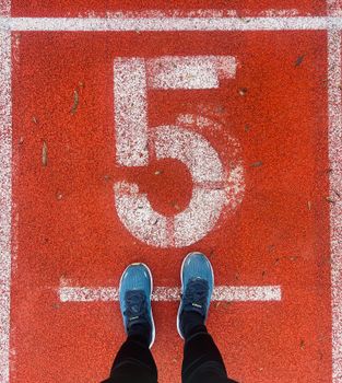 On Cloud 5 Running Shoes