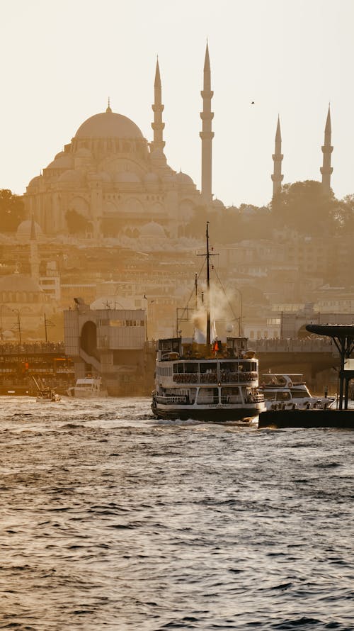 Immagine gratuita di barche, Istanbul, lungomare