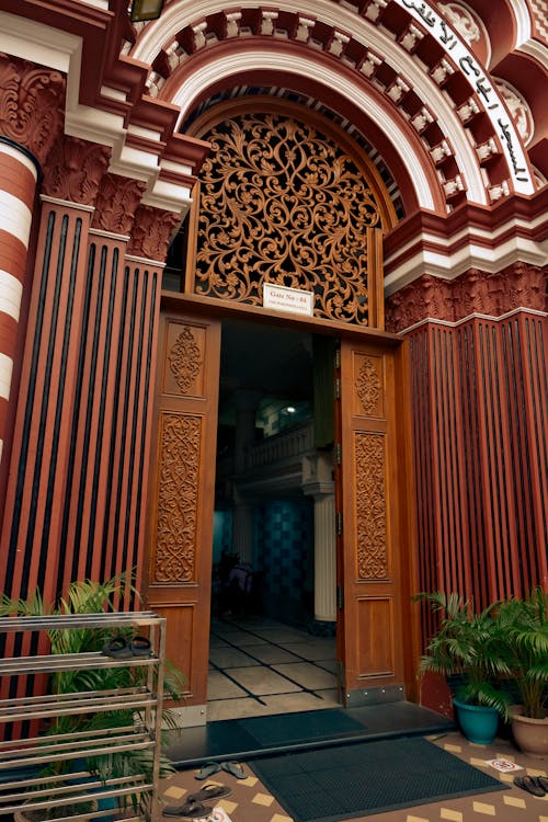 Entrane to Jami Ul-Alfar Mosque in Colombo, Sri Lanka