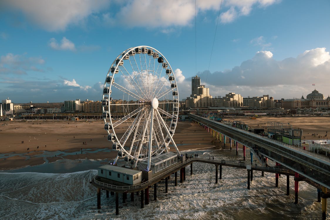 SkyView de Pier Ferris Wheel in Hague · Free Stock Photo