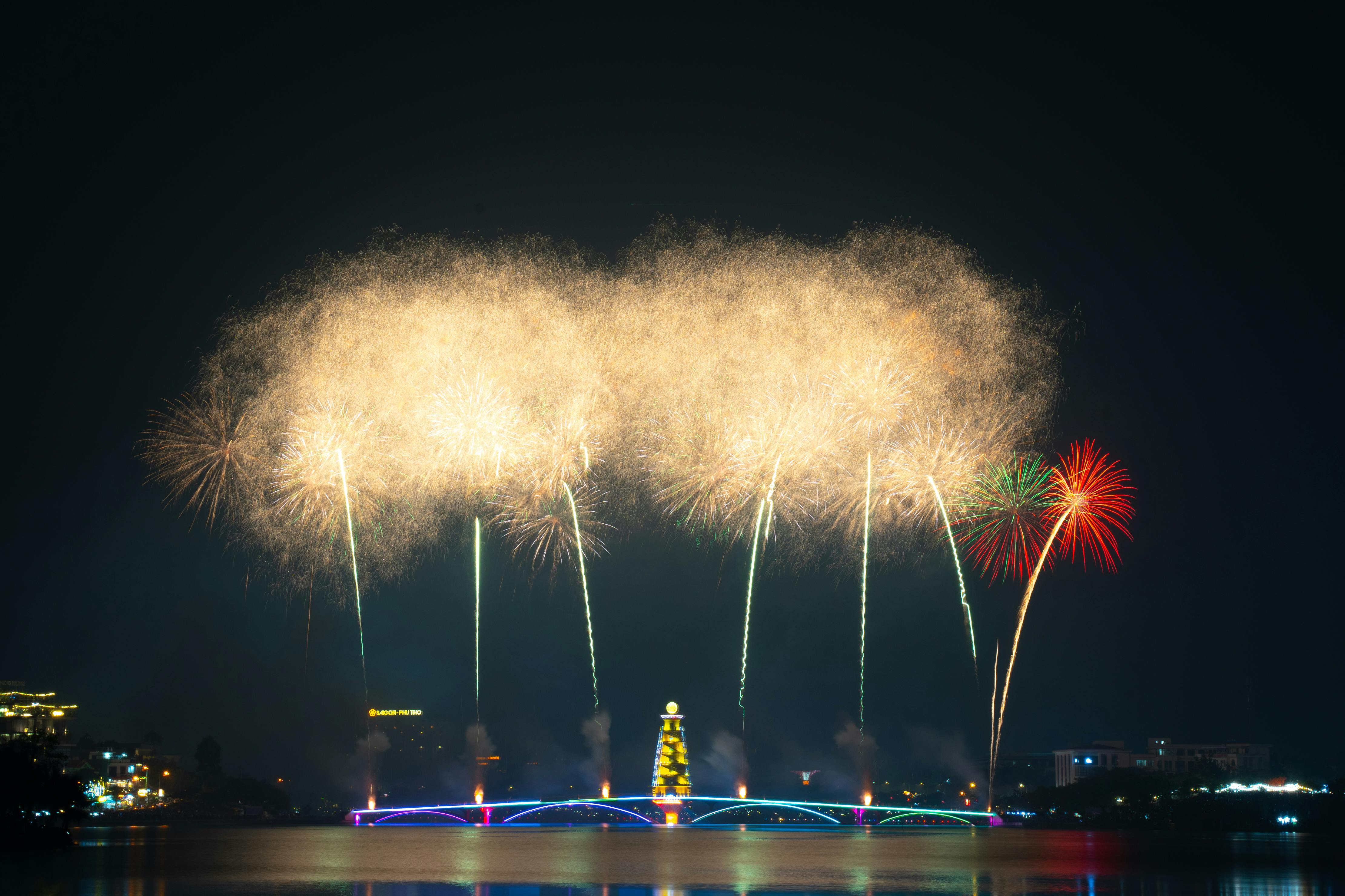 outdoor adventure show outdoor adventure tours — Photo by Hoàng Tiến Việt on Pexels
