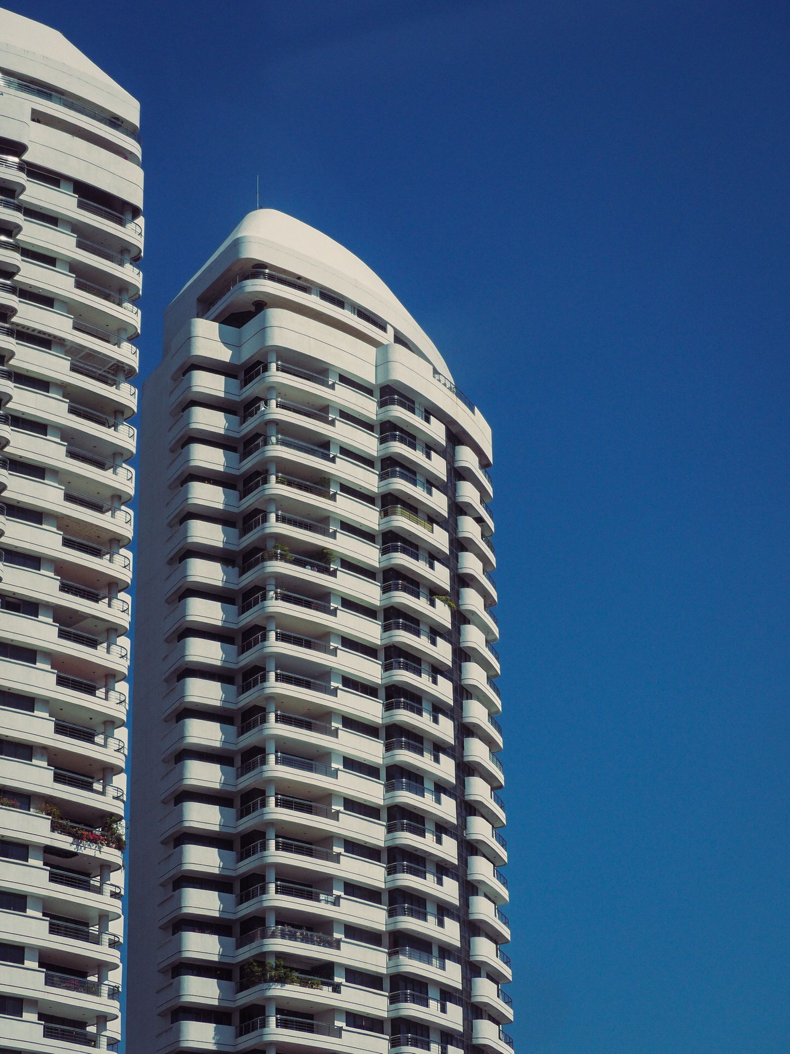 The South Surrey and White Rock Condo Buyer's Guide: Everything You Need to Know Before You Buy