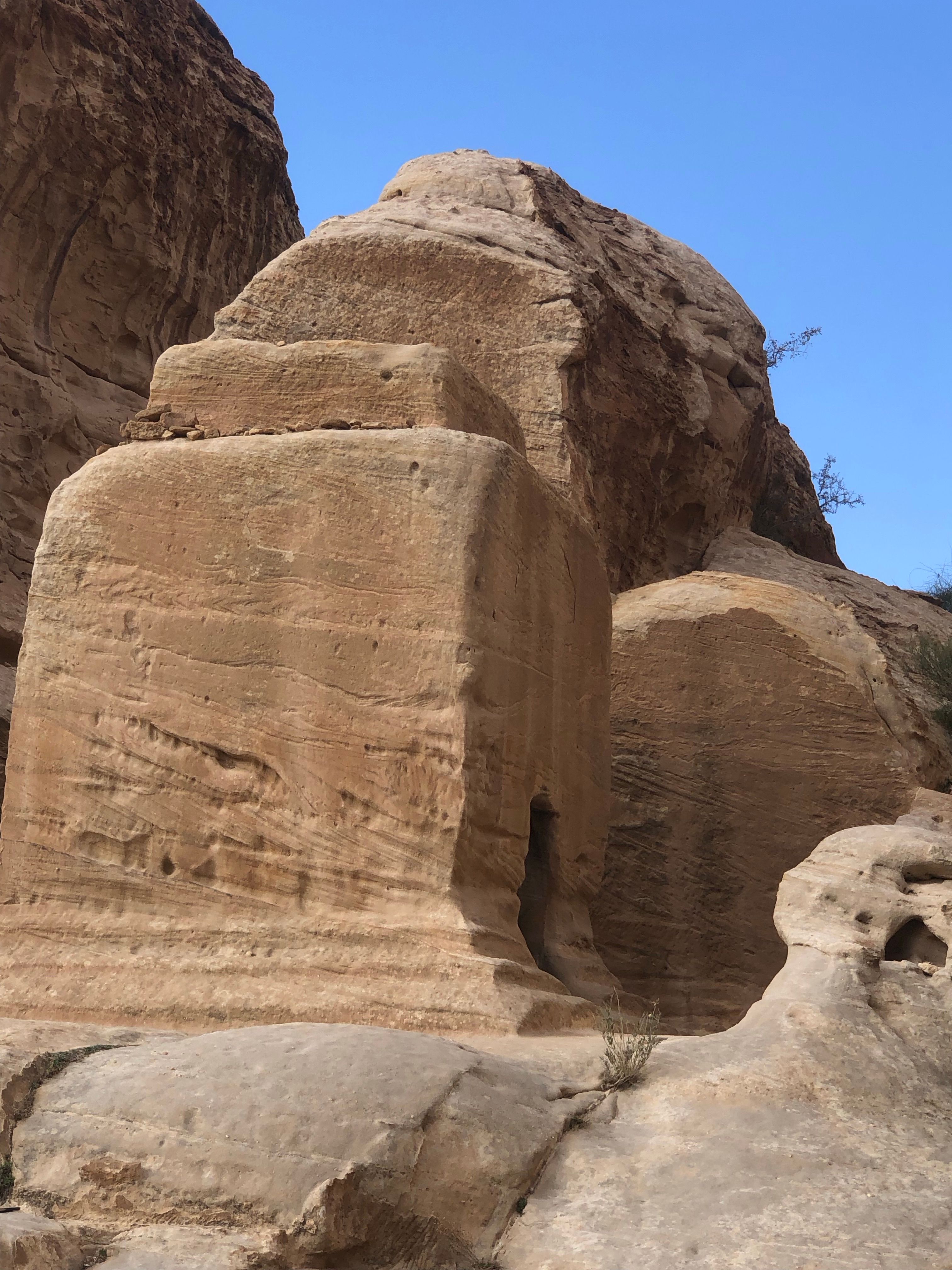 Impressive sandstone structures in Petra showcase ancient architectural marvels.