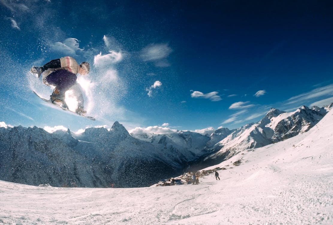 Man Snowboarding 