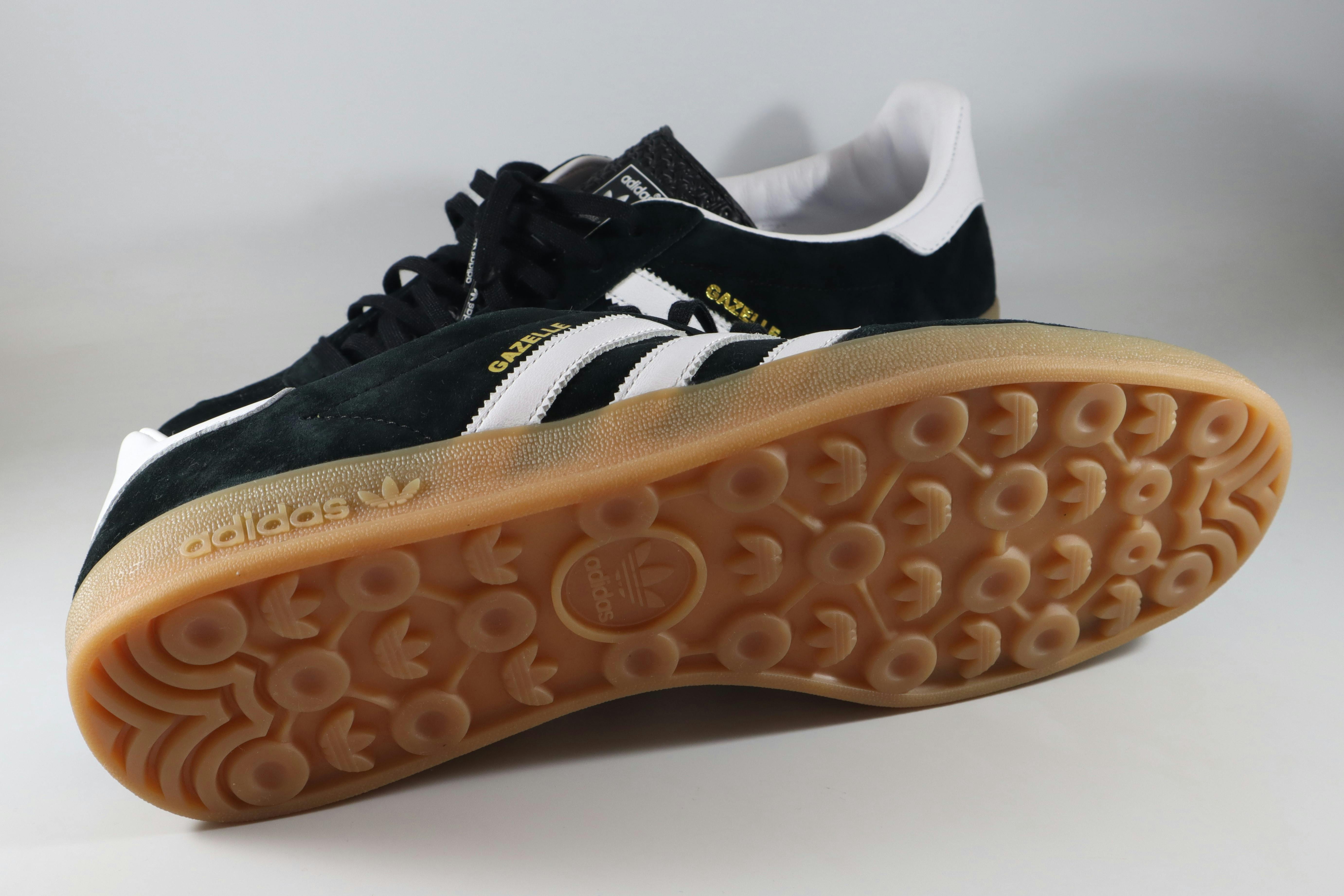 Men's shoes adidas Superstar Xlg Core Black/ Ftw White/ Gold Metallic |  Footshop