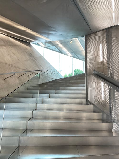 Modern, Silver Stairs