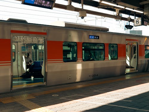 Kostenloses Stock Foto zu eisenbahn, japan, metro