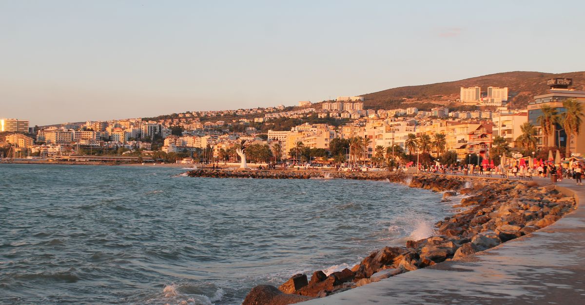 Vejret i Kusadasi: Sådan planlægger du den perfekte ferie med data fra vejr-2.dk