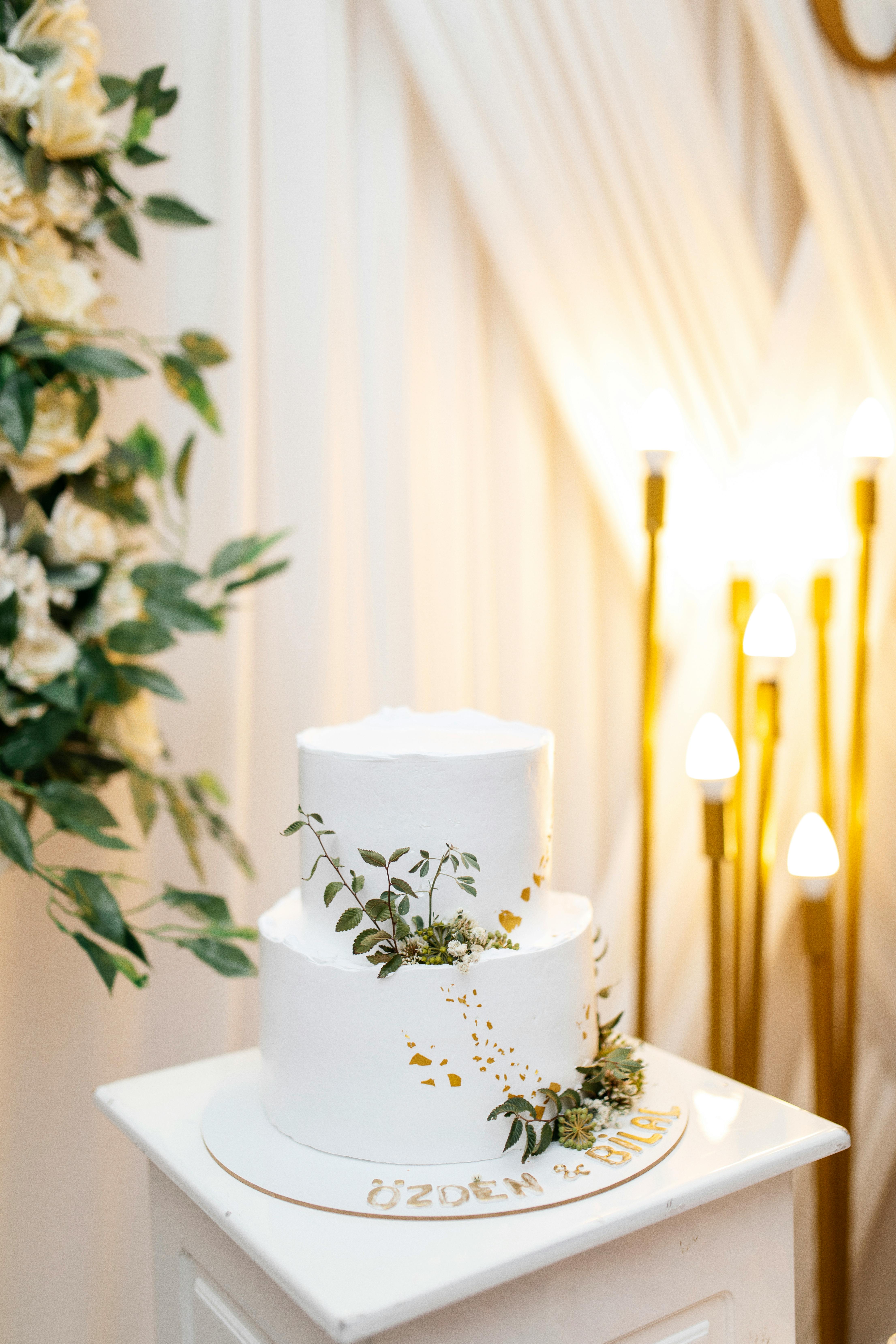 Wedding cakes and treats - Redlands Coast Wedding Trail