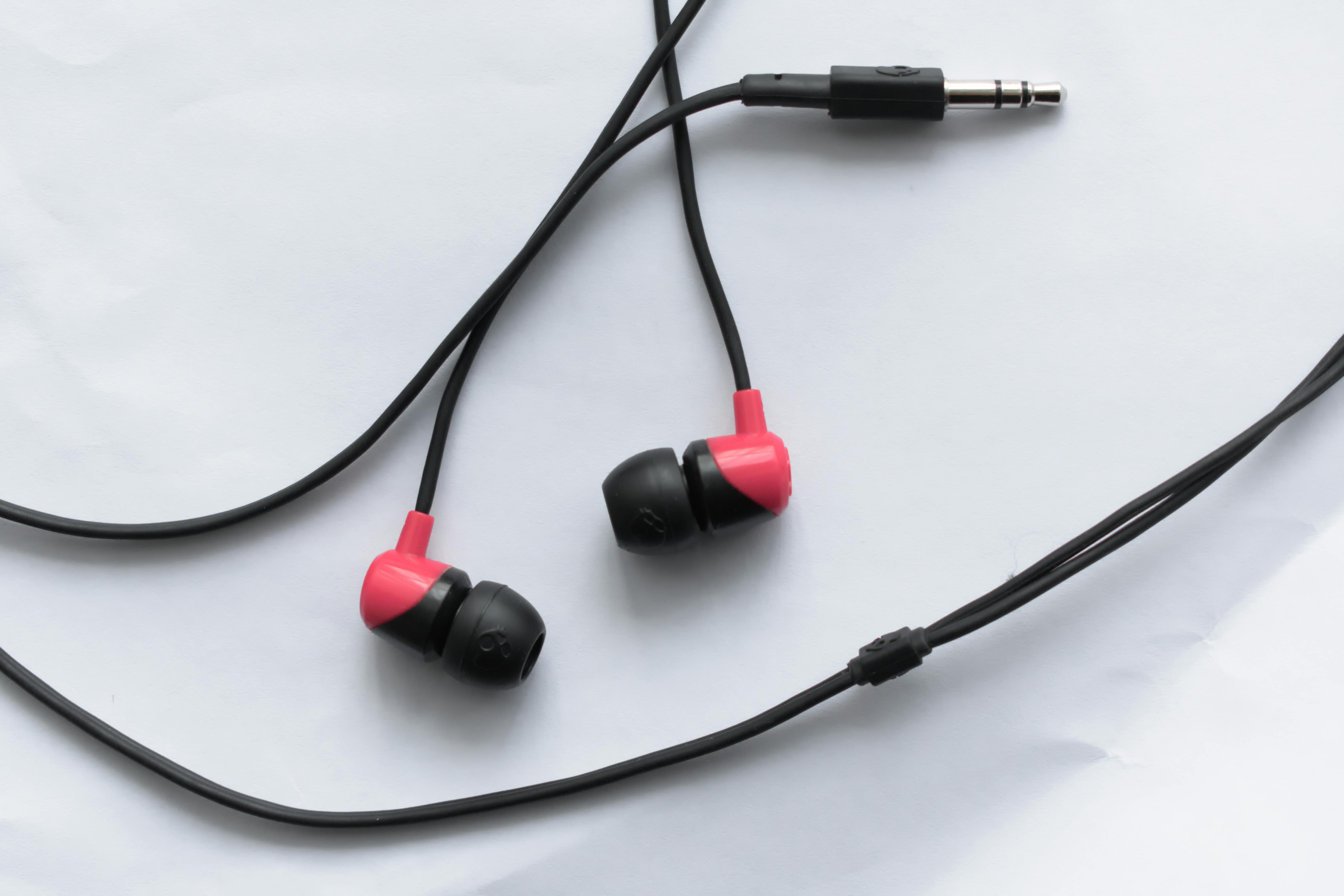 耳夹蓝牙耳机排行榜第一名测评，音乐之韵，一夹即得