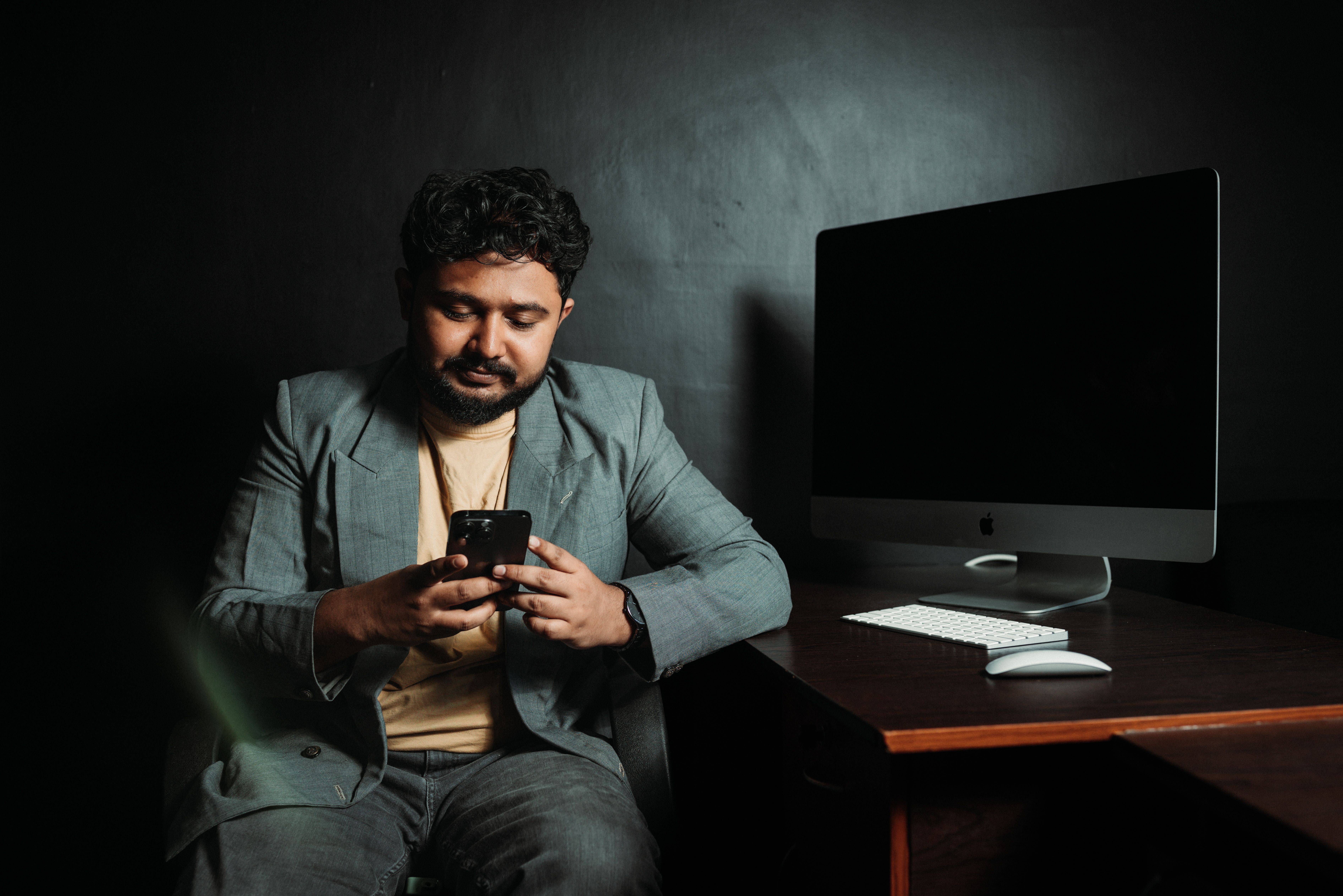Device Management Tools Enable Small Businesses to Streamline IT Operations — Photo by Aathif Aarifeen on Pexels