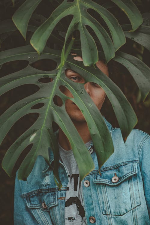 Free Man Wearing Blue Denim Jacket Stock Photo