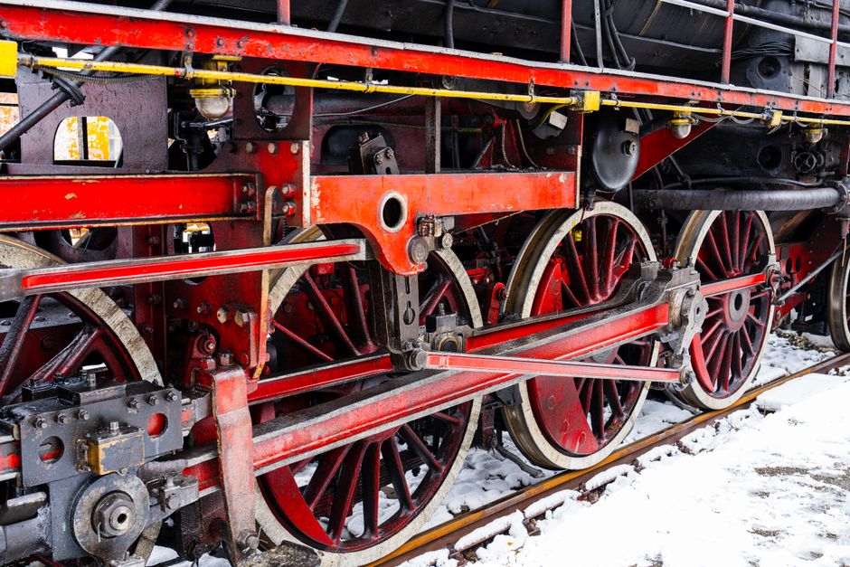 Locomotiva cu abur și melcul turbo te așteaptă!