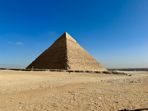 Pyramid of Khafre in Giza
