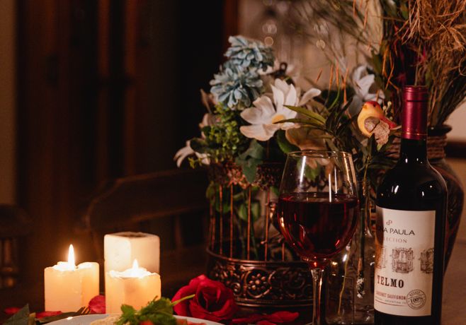 Online dating: starting a conversation on a niche platform