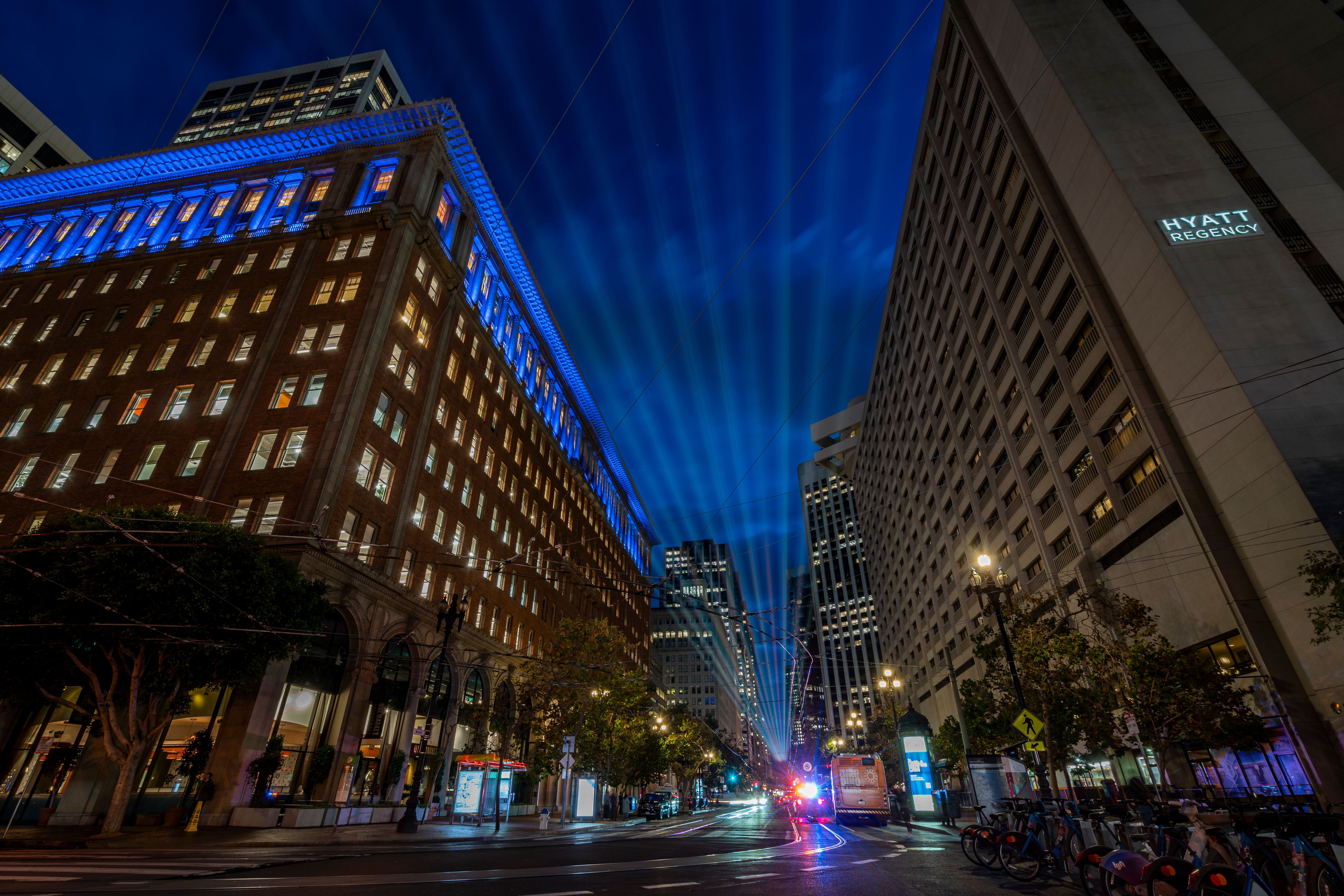 Lyft and United partner on a landmark option to pay for rideshares with airline miles (LYFT:NASDAQ) — Photo by Cyrill on Pexe
