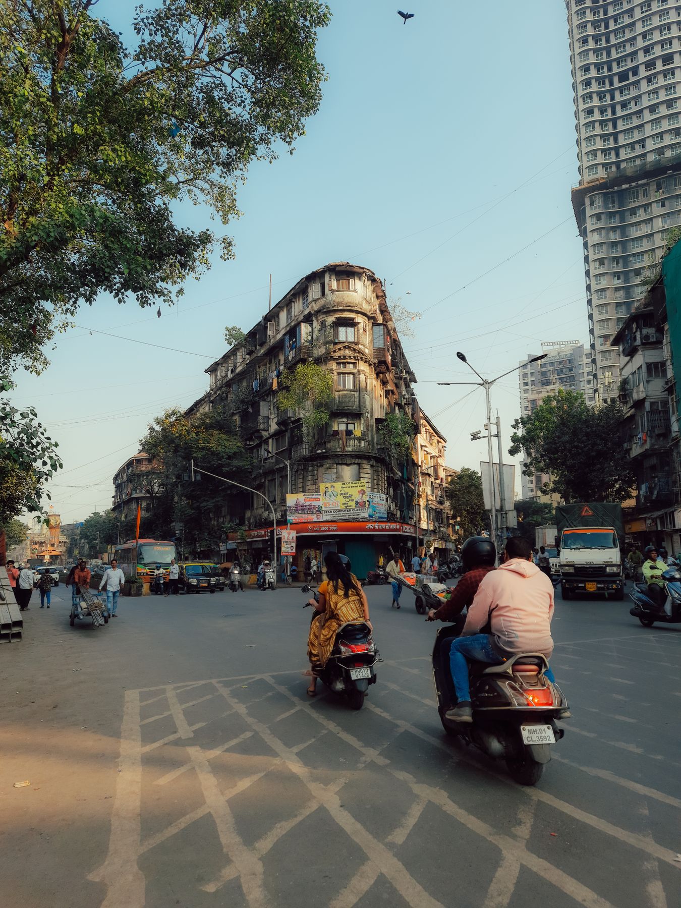 Urban delivery route in Mumbai