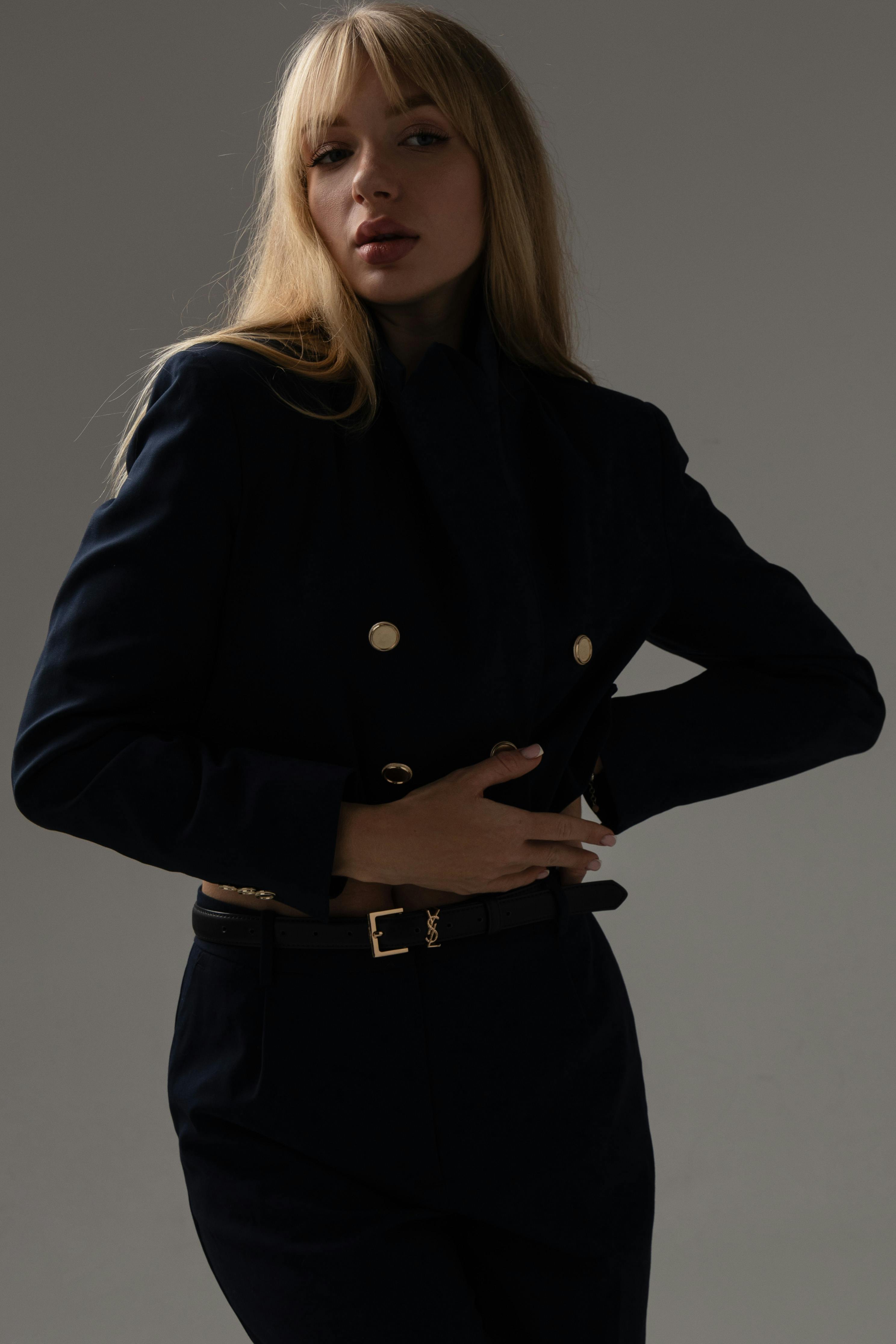 Kostnadsfria Kostnadsfri bild av bälte, blond, blont hår Stock foto