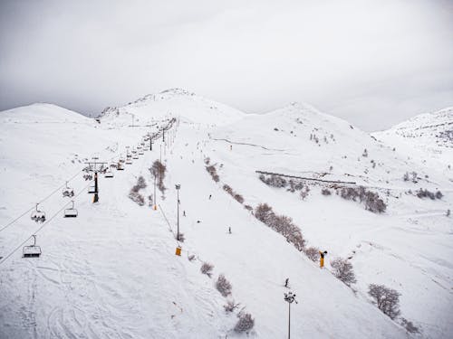 Kostenloses Stock Foto zu abenteuer, berge, drohne erschossen