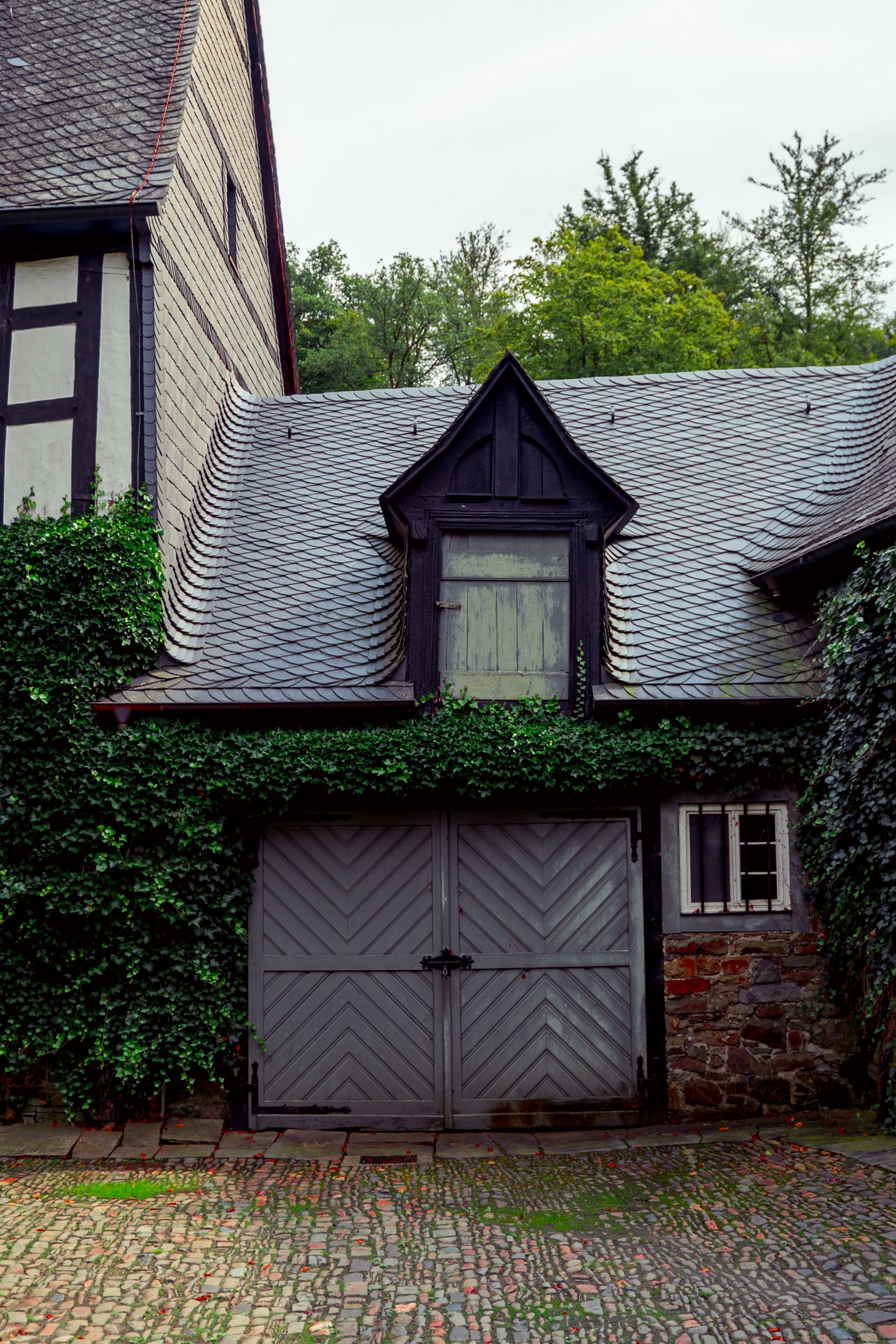 Classic garage door installation Burien WA traditional exterior garage door