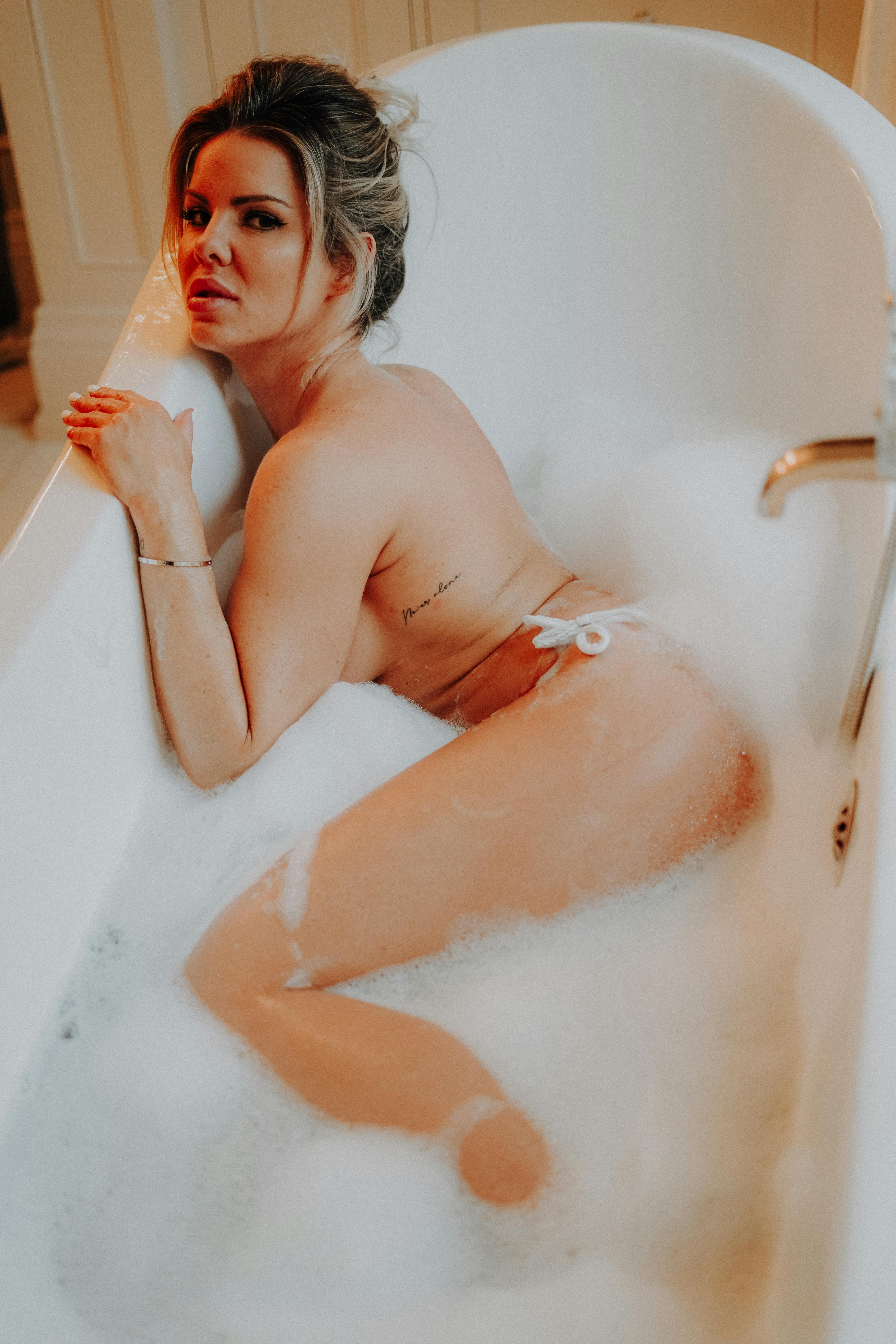 Nude Woman in Bath · Free Stock Photo