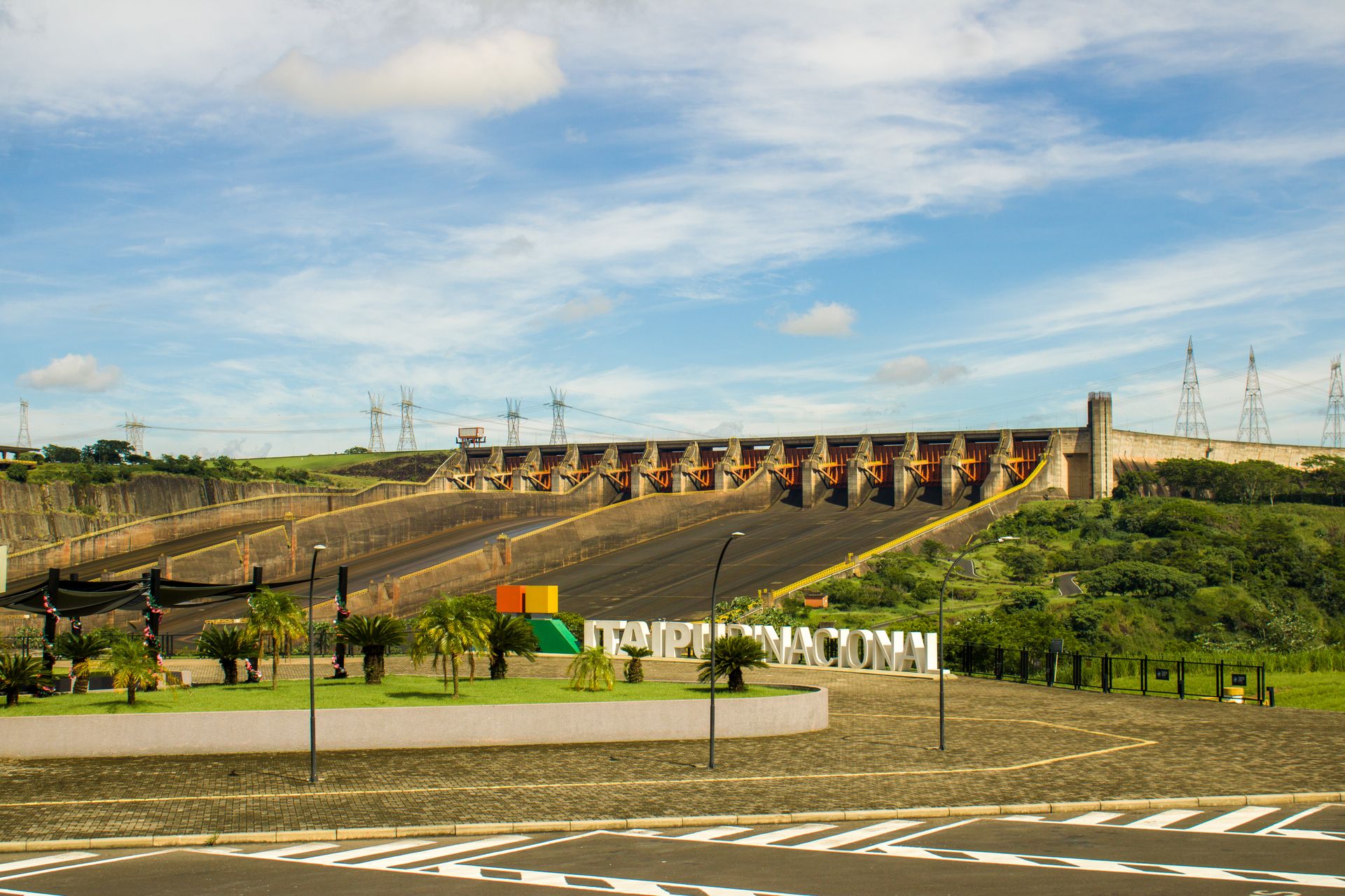 Vibrant view of the Itaipu Dam showcasing renewable energy infrastructure across Brazil and Paraguay.