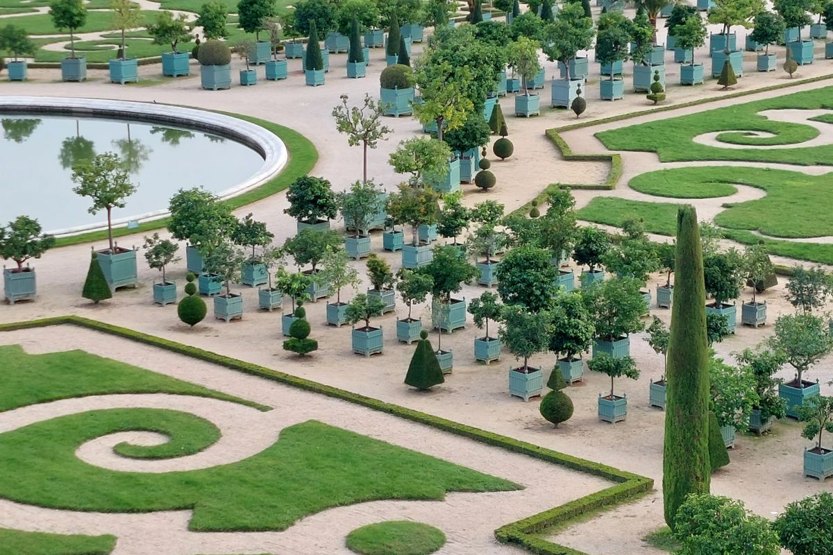 Vue aérienne des jardins du château de Versailles