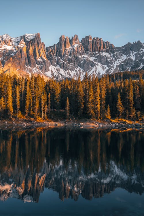 Alpler, dağ silsilesi, dağlar içeren Ücretsiz stok fotoğraf