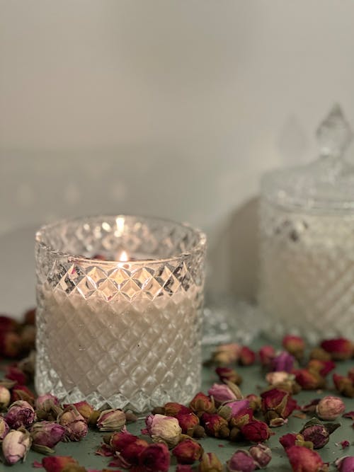 Immagine gratuita di bicchiere, candele, decorazione
