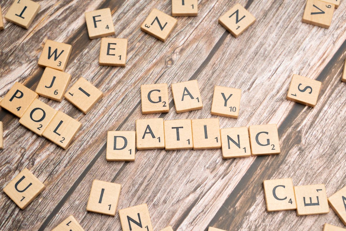 Beige Flags in Dating: 75 Examples That Are Weird but Not Dealbreakers