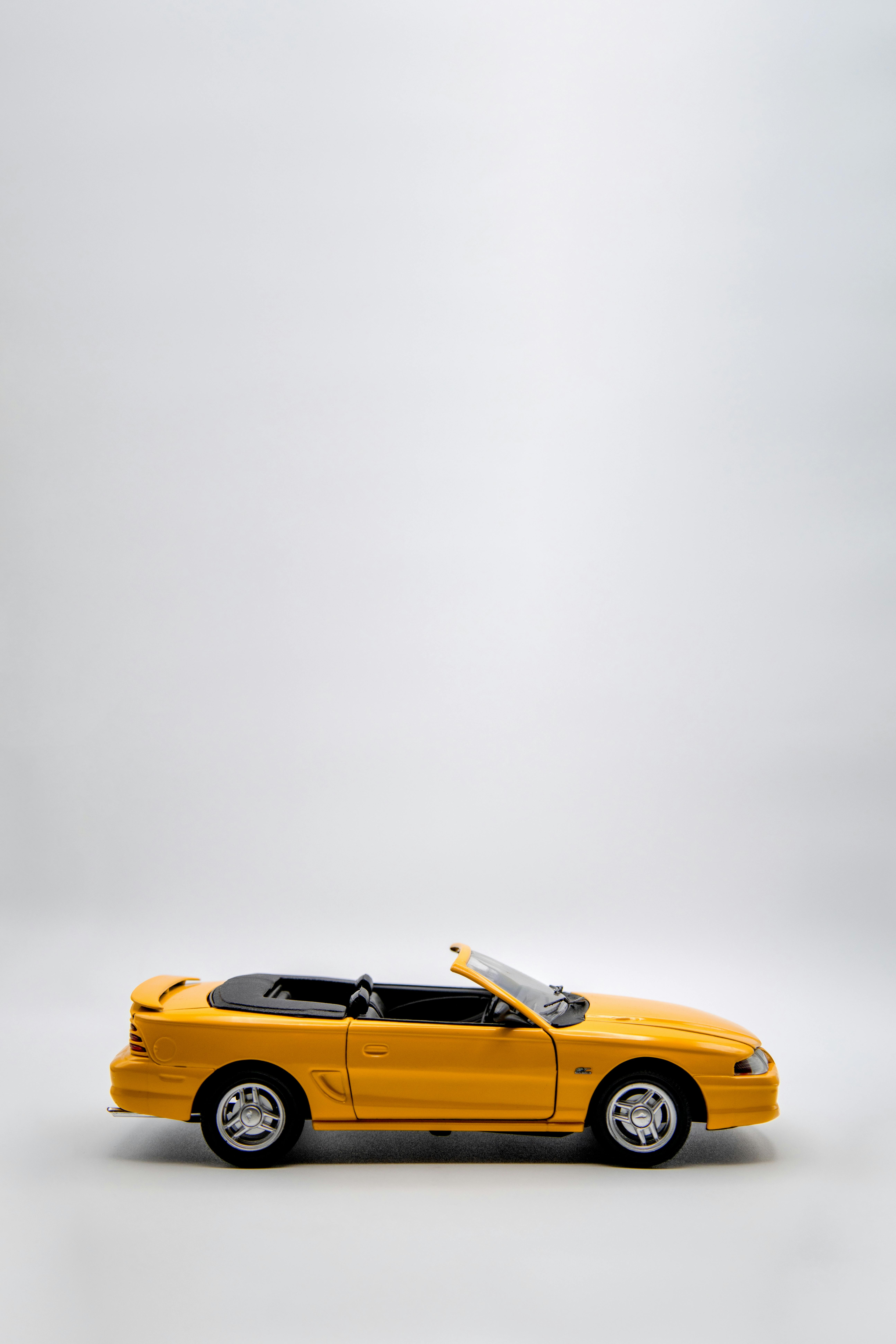 bezplatná Základová fotografie zdarma na téma #krytý, autíčko, automobil Základová fotografie