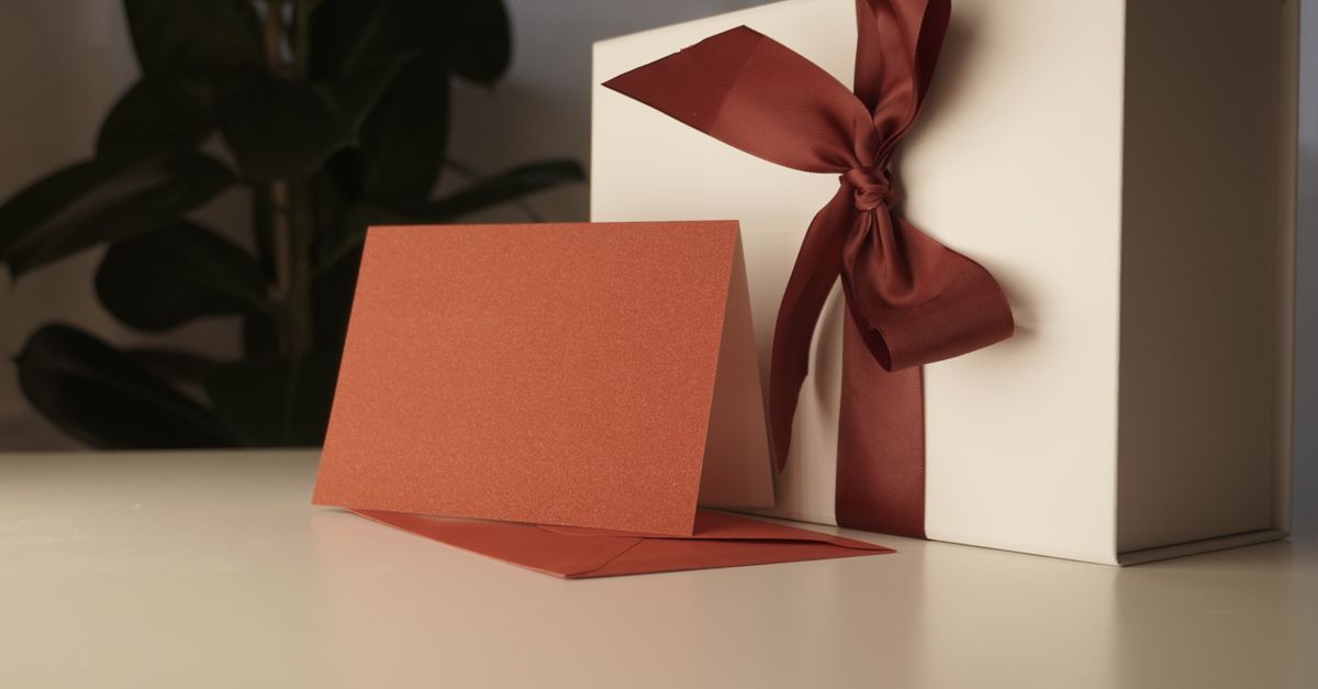 Spesial Hari Ayah Nasional 2025: Inspirasi Kado Praktis dan Berkesan dari Red Ribbon Gift untuk Ayah Hebatmu!
