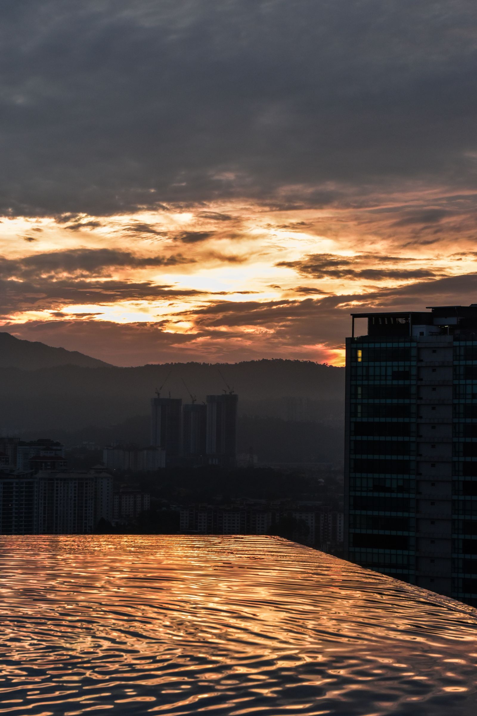 Riverside Infinity Pool