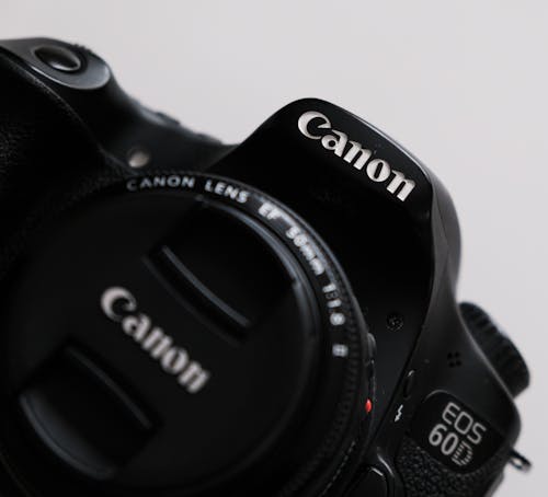 Безкоштовне стокове фото на тему «Canon, DSLR, DSLR-камера»