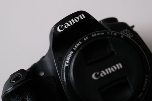 Безкоштовне стокове фото на тему «Canon, DSLR, DSLR-камера»