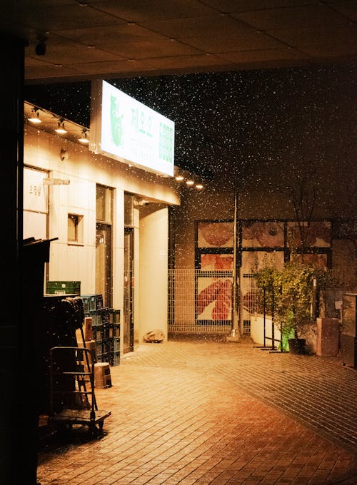 Gratis stockfoto met belicht, buitenkant van het gebouw, nacht
