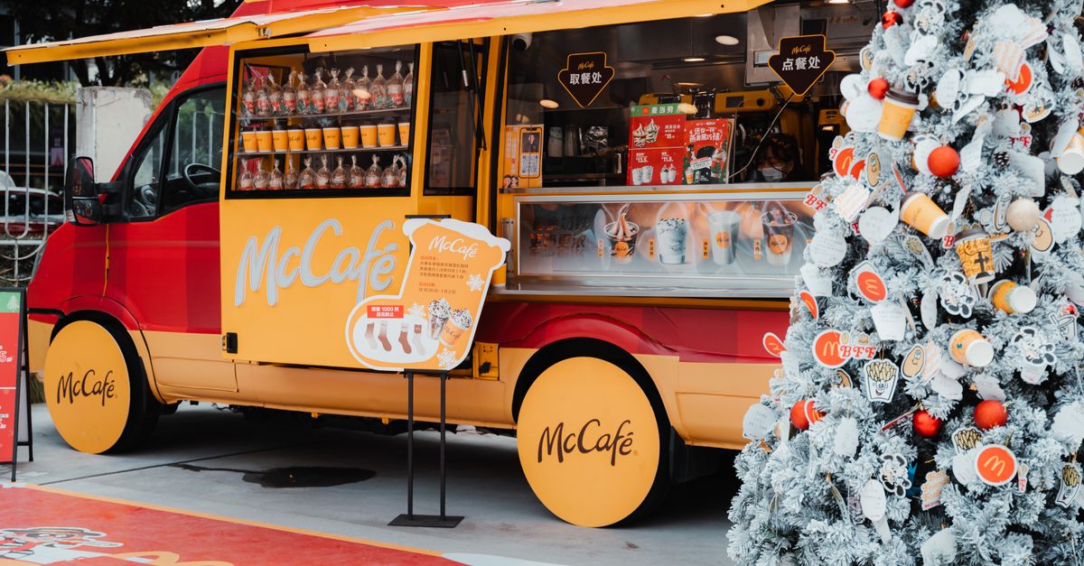 Mobile Marketing Tours Agency brand experience example for top brands — experiential marketing | XM Marketing image