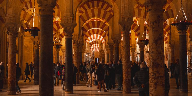 Interior de la Mezquita-Catedral de Córdoba