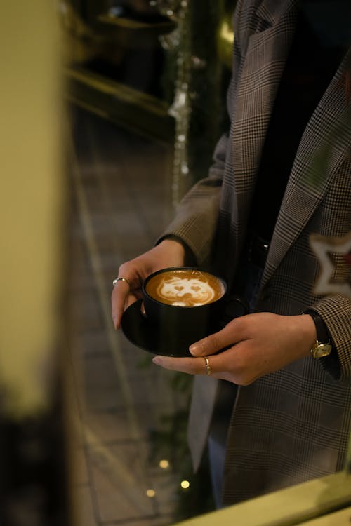 Gratis stockfoto met café, cafeïne, cappuccino