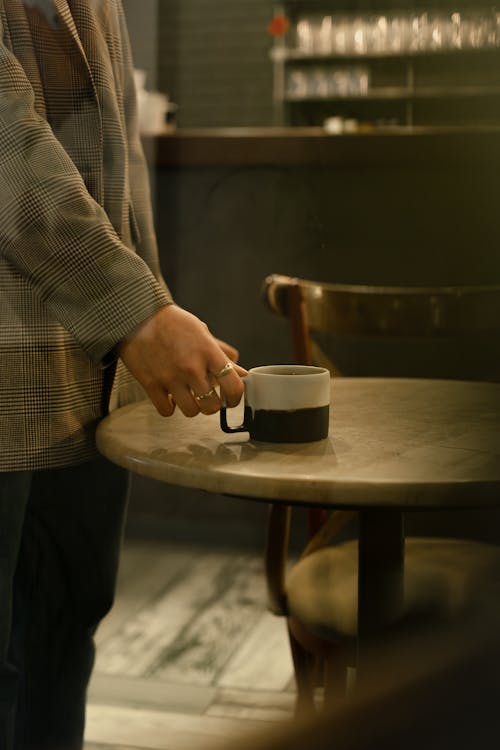 ahşap, cappuccino, çekici içeren Ücretsiz stok fotoğraf