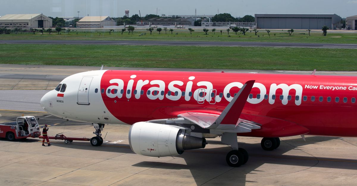 Study Links Airline Crew to Higher Radiation-Related Cancer Mortality