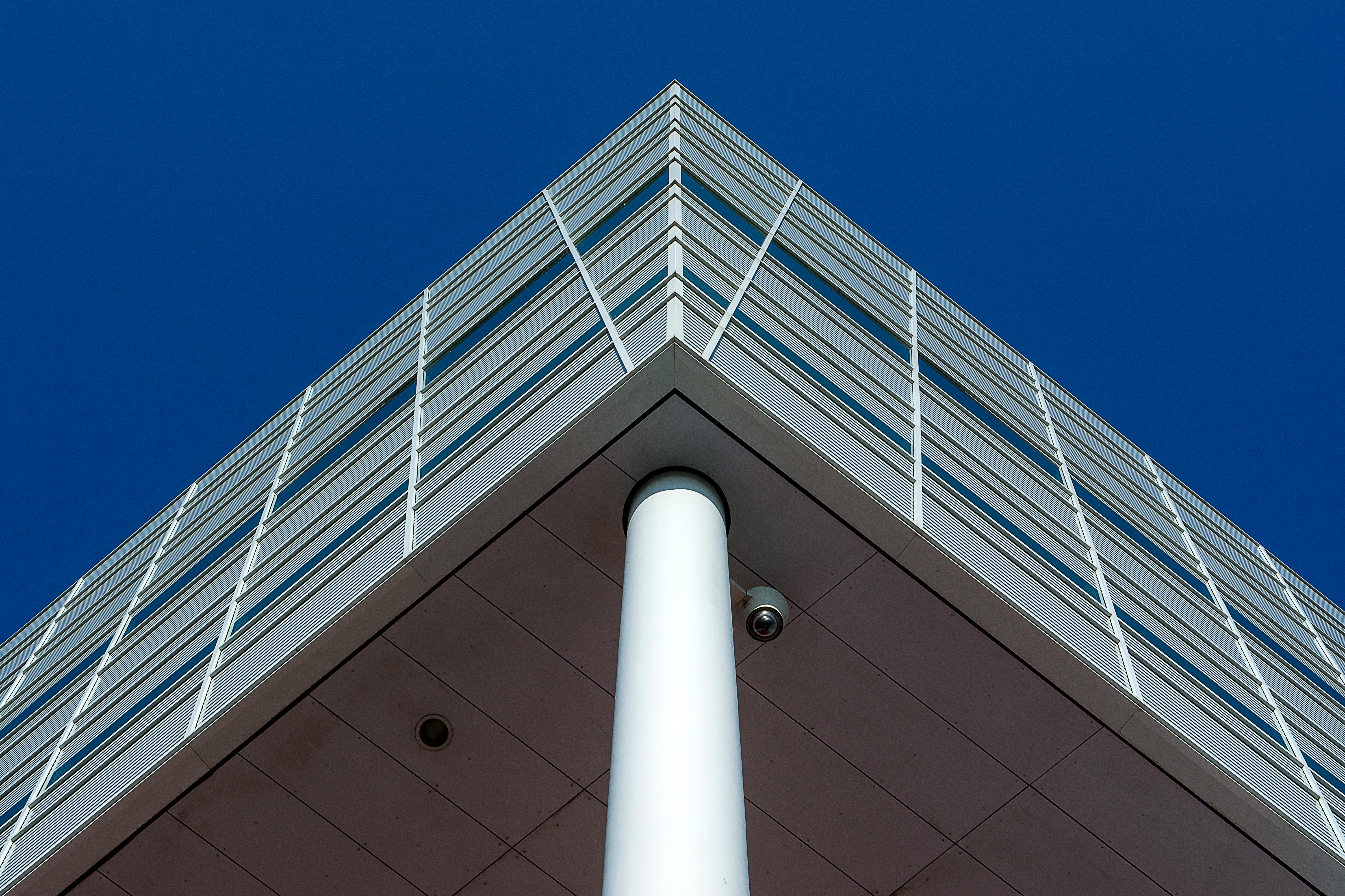 Gratis stockfoto met architectuur, bedrijfsmatig, blauwe lucht Stockfoto