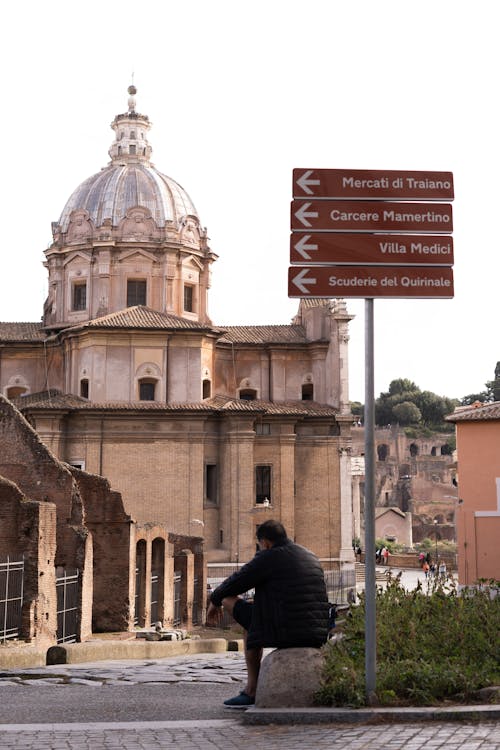 Gratis lagerfoto af italien, kirke, lodret skud