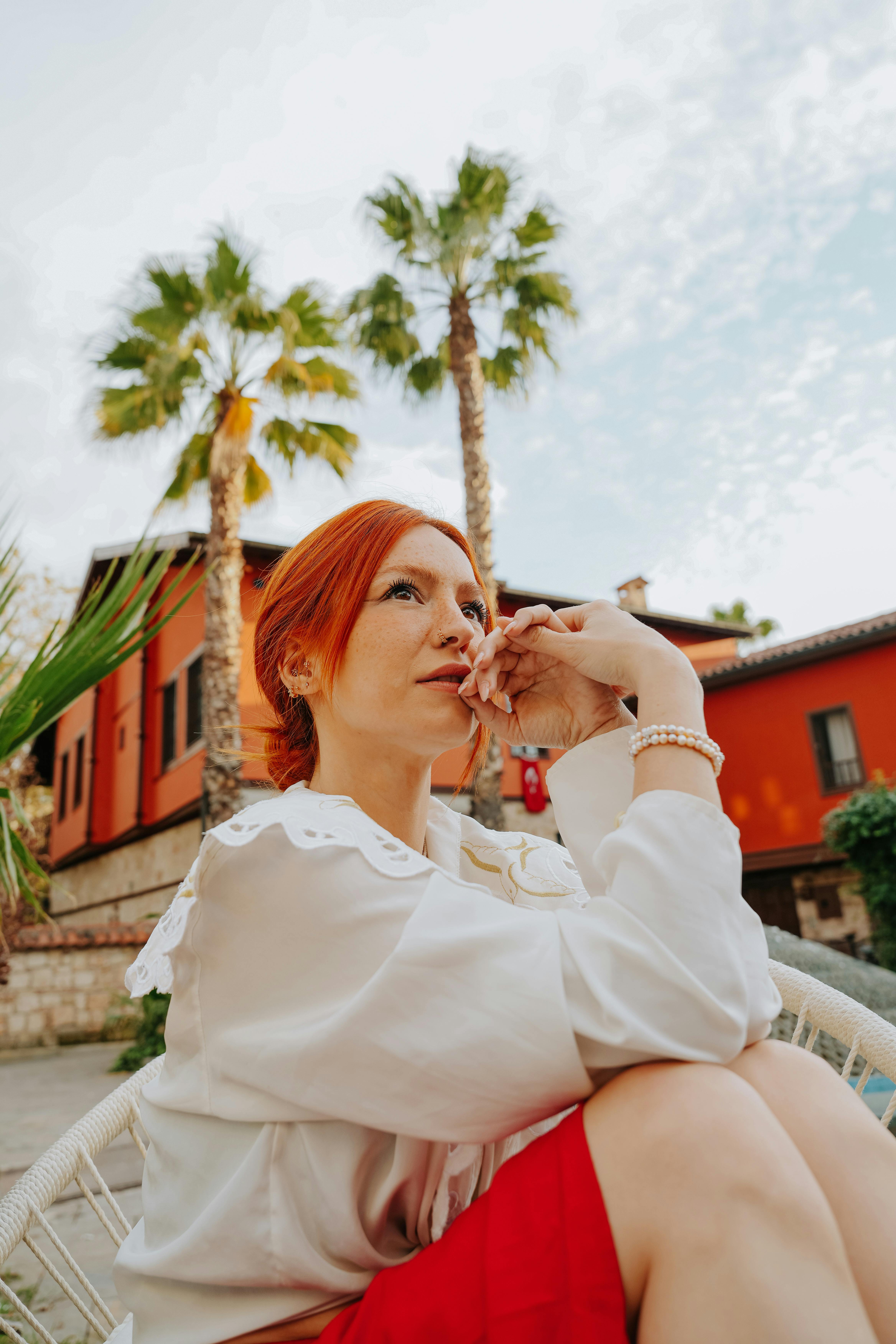 Contoh Outfit untuk Cuaca Tropis