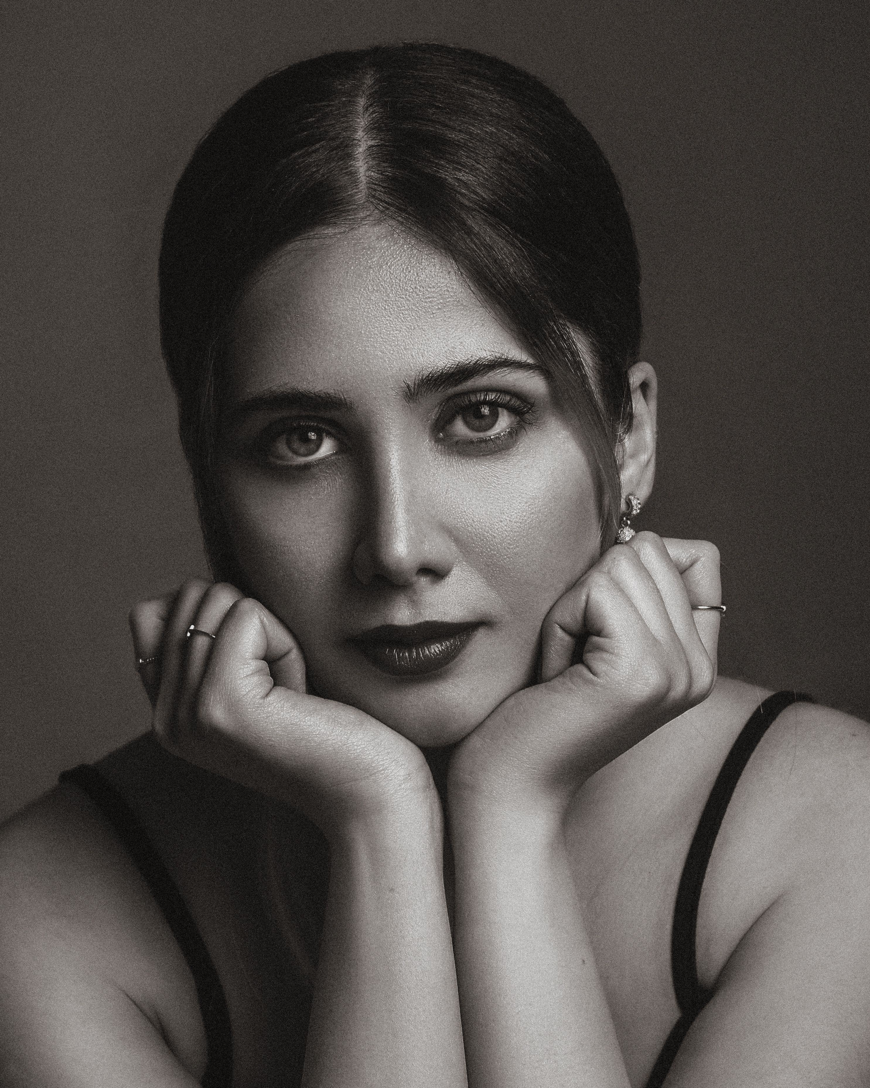 Portrait of Woman in Black and White · Free Stock Photo
