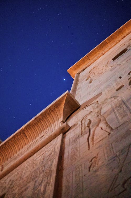 The night sky above the egyptian temple