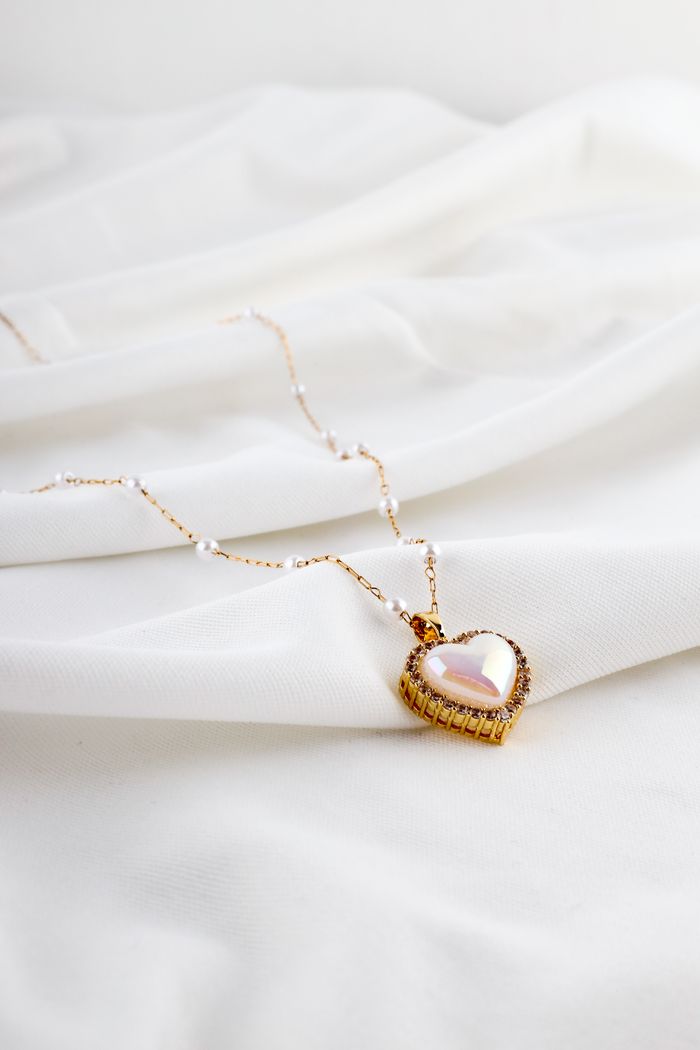 The Pearl Heart Pendant